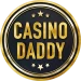 Juego de casino premium con personaje icónico y vibración nocturna.